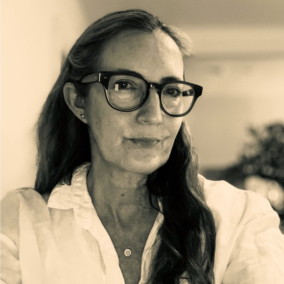 Meet your Posher, Leanne - Picture 1 of 1